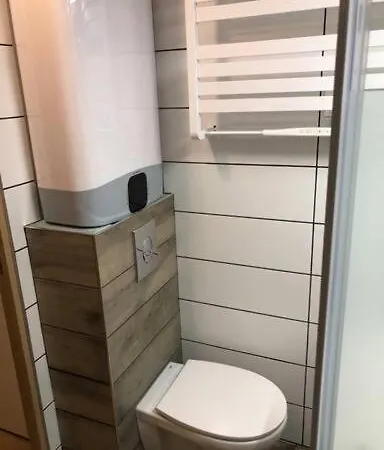 Lägenhet F2 Au Pied De La Basilique *