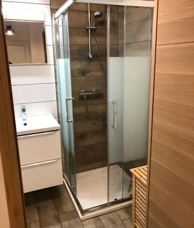 F2 Au Pied De La Basilique Appartement