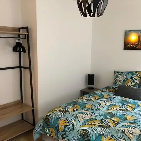 Appartement F2 Au Pied De La Basilique