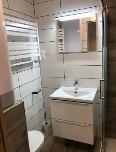 Appartement F2 Au Pied De La Basilique