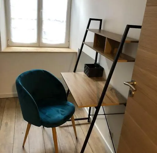 Appartement F2 Au Pied De La Basilique *